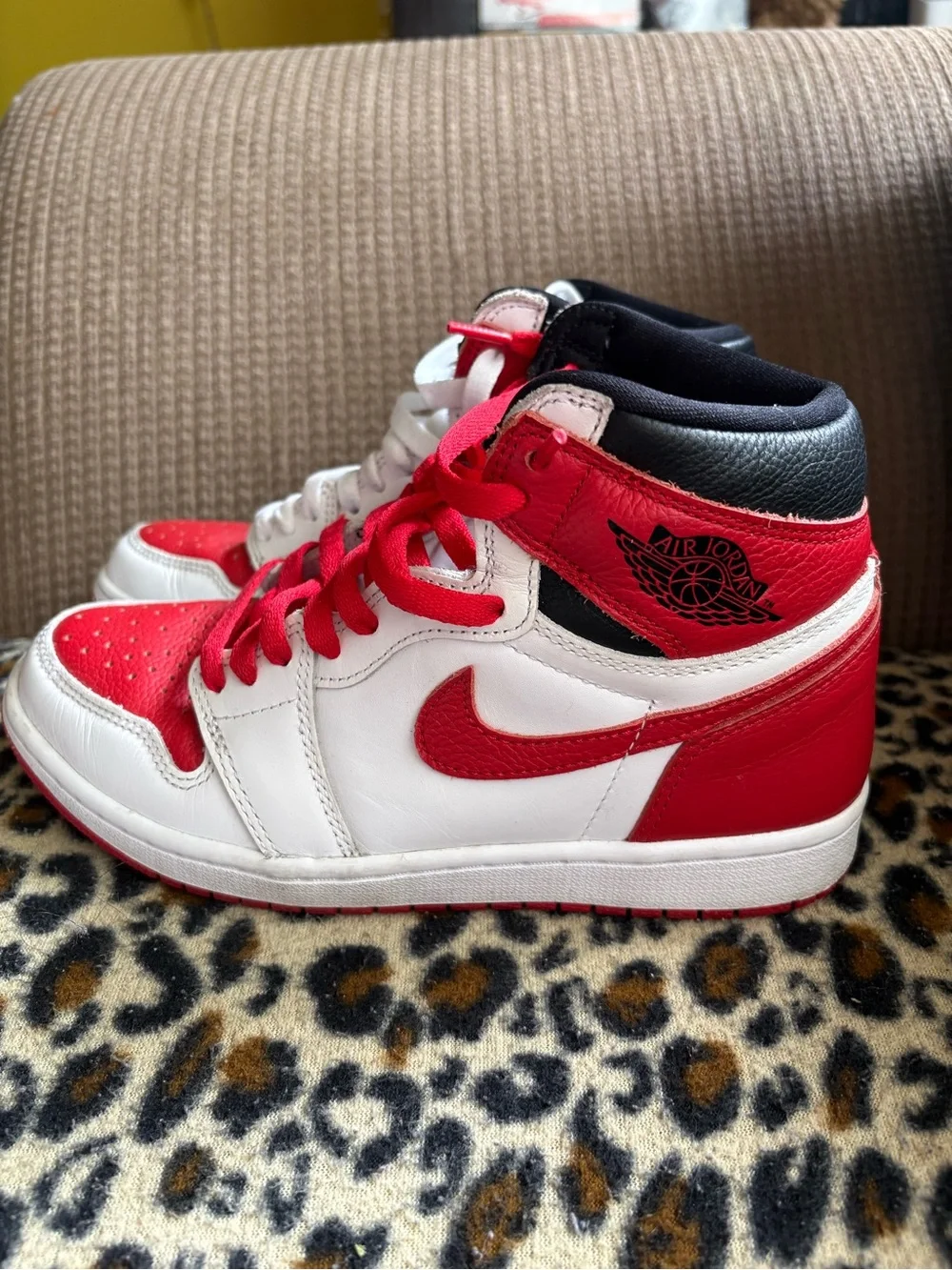 Air Jordan 1 Retro High OG Heritage Red White 555088-161 Size 7 Men's